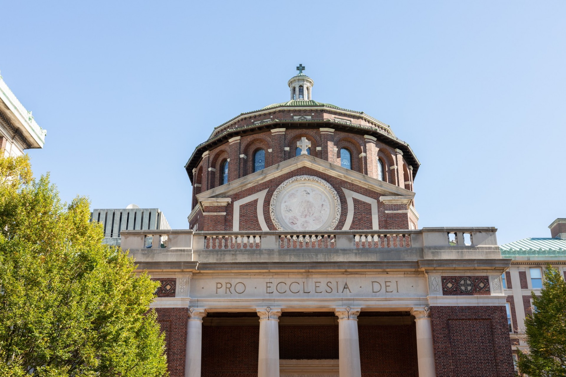 Picture of the Dome of St. Paul's Chapel against a blue sky. Photo by Jenna Bascom.